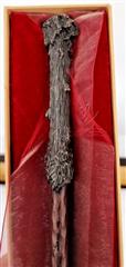 THE NOBLE COLLECTION HARRY POTTER WAND WITH BOX